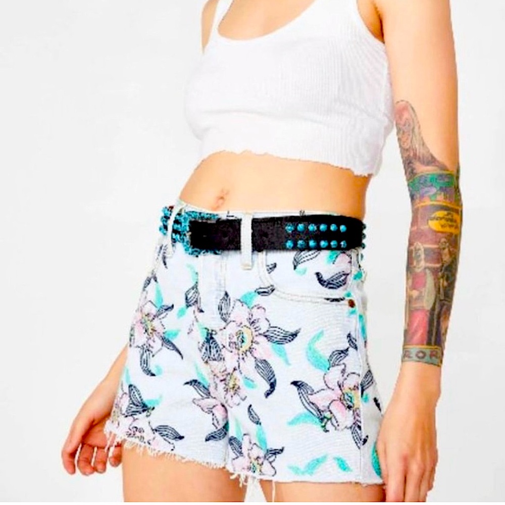 LEVI’S Premium 502 High Rise Embroidered Shorts